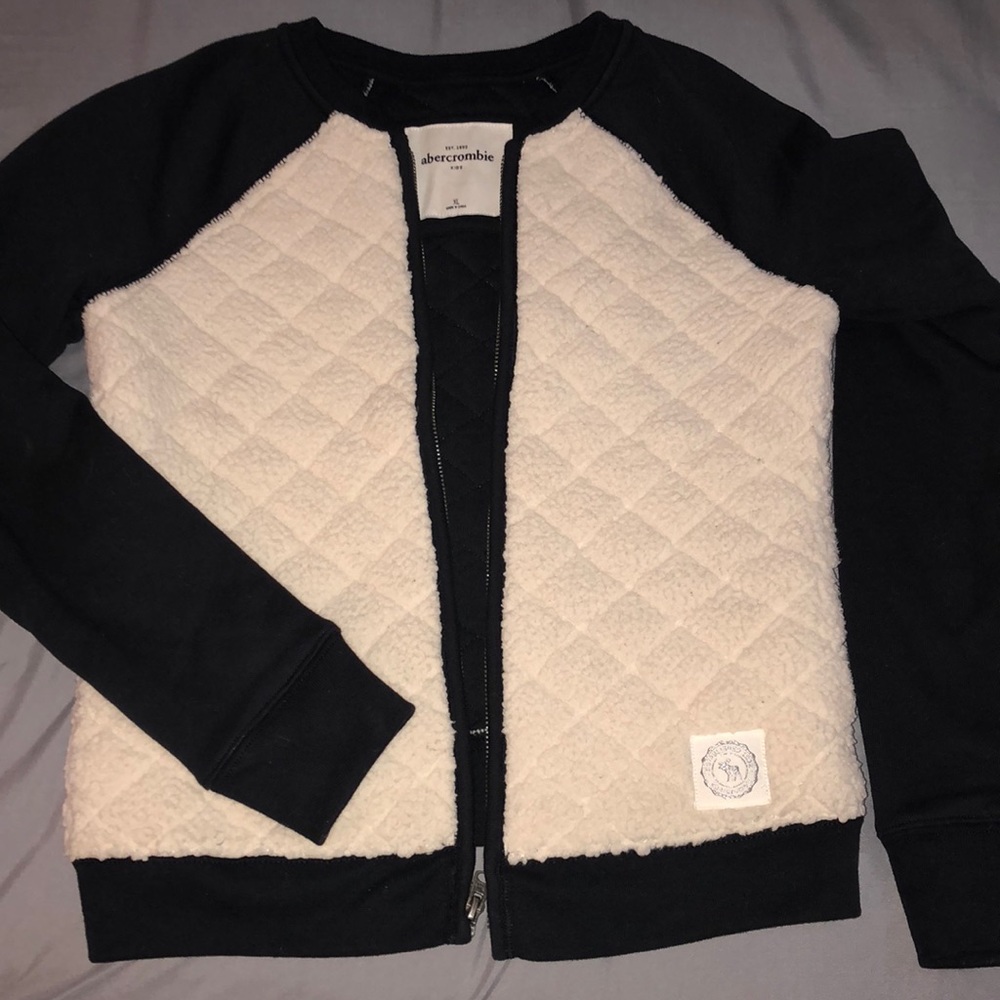 Abercrombie Quilted Jacket 😍👍🏻